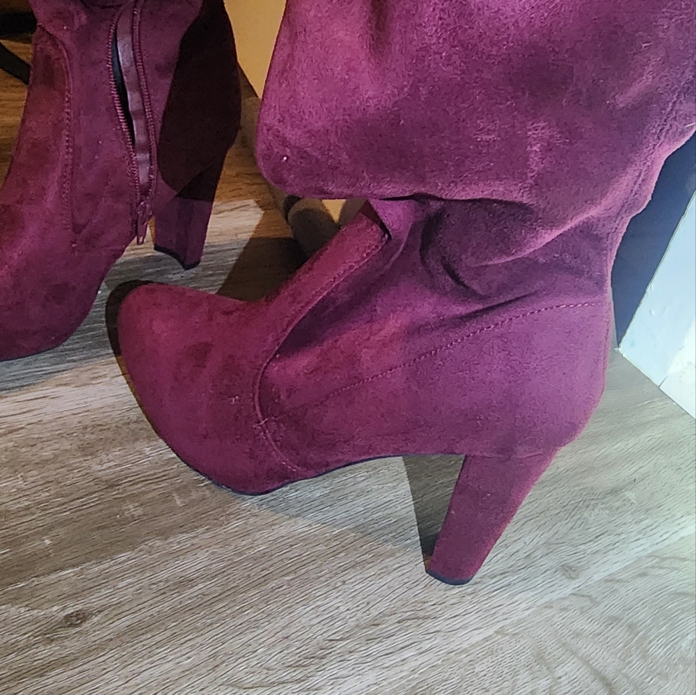 CHARLOTTE RUSSE - Picture 3 of 5